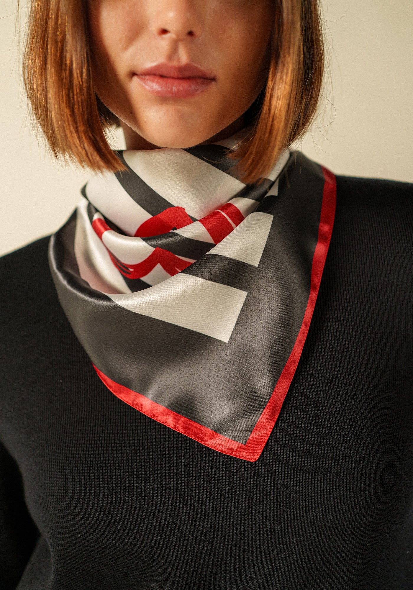 Foulard carré Cœurs (ECUME/MARINE/TULIPE)